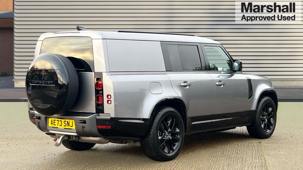 Used Land Rover Defender 2024 for sale - 77075567: Photo 3