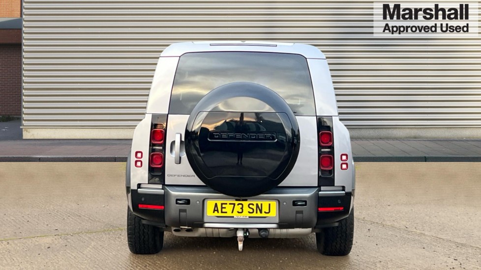 Used Land Rover Defender 2024 for sale - 77075567: Photo 4