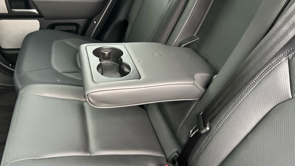 Used Land Rover Defender 2024 for sale - 77075567: Photo 44