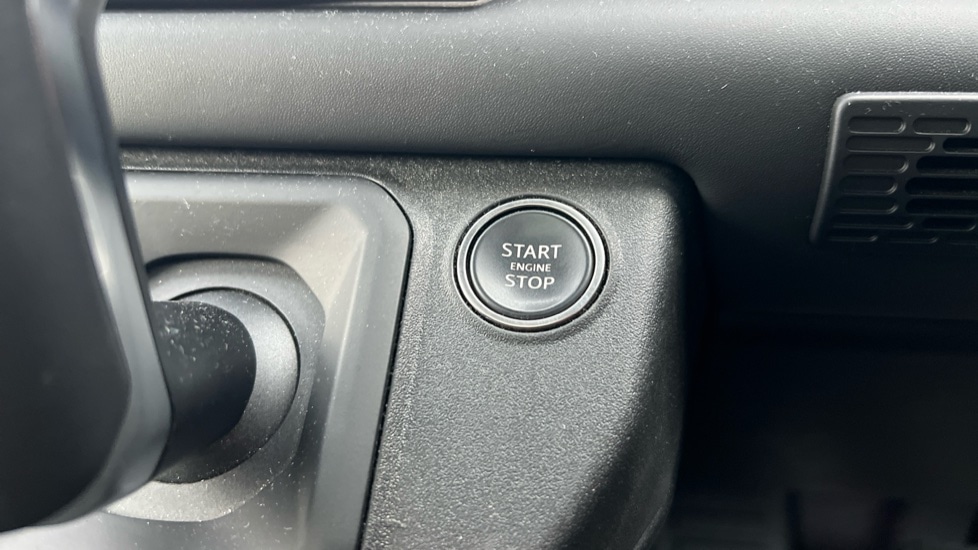 Used Land Rover Defender 2024 for sale - 77075567: Photo 51