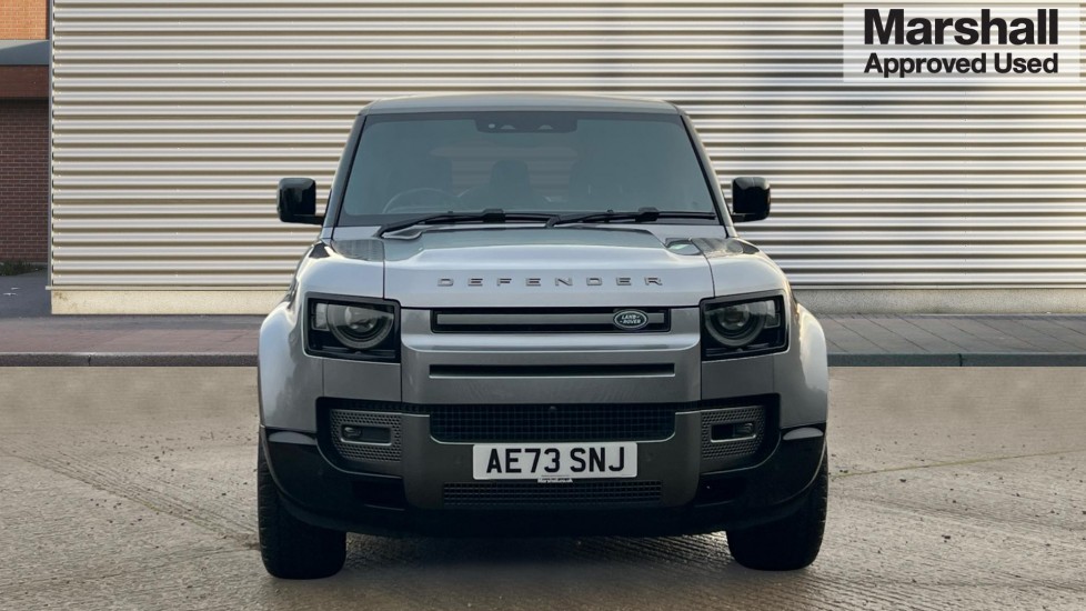 Used Land Rover Defender 2024 for sale - 77075567: Photo 8