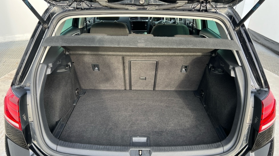 Used Volkswagen Golf 2020 for sale - 76901335: Photo 15