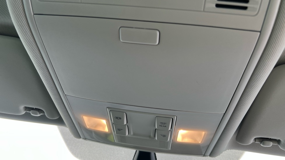 Used Volkswagen Golf 2020 for sale - 76901335: Photo 35