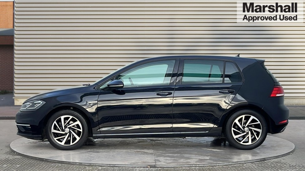 Used Volkswagen Golf 2020 for sale - 76901335: Photo 6