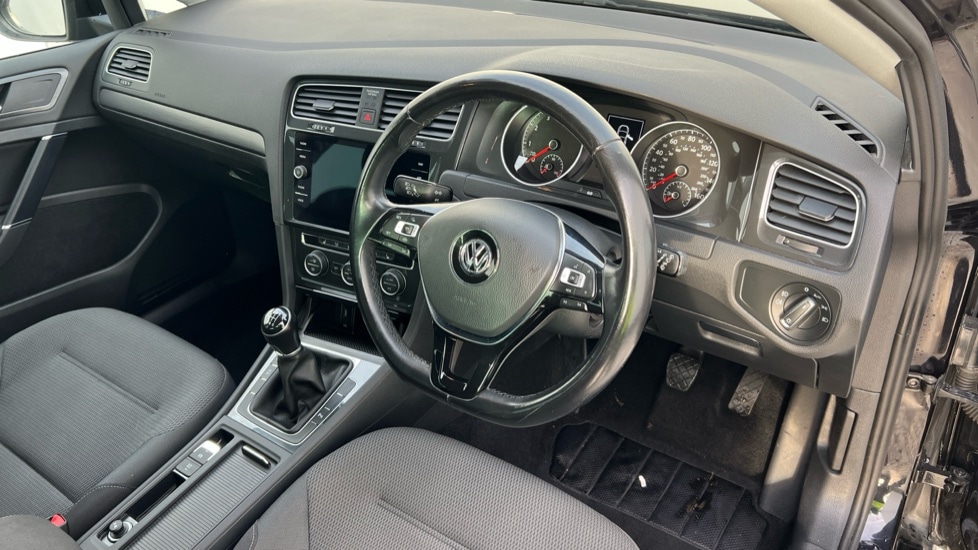 Used Volkswagen Golf 2020 for sale - 76901335: Photo 9