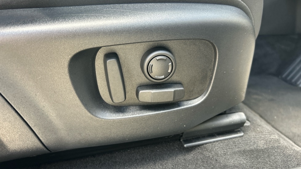 Used Land Rover Range Rover Evoque 2024 for sale - 76915080: Photo 34