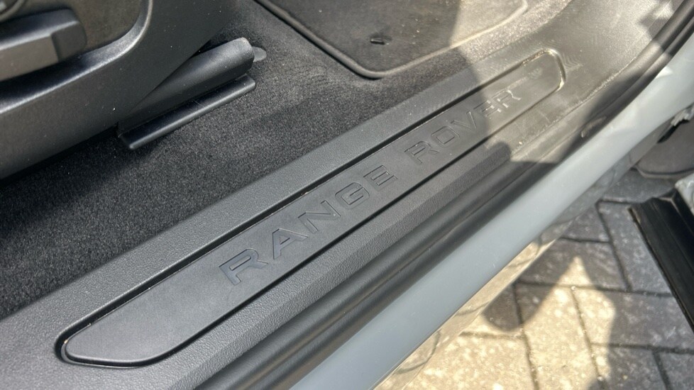 Used Land Rover Range Rover Evoque 2024 for sale - 76915080: Photo 35