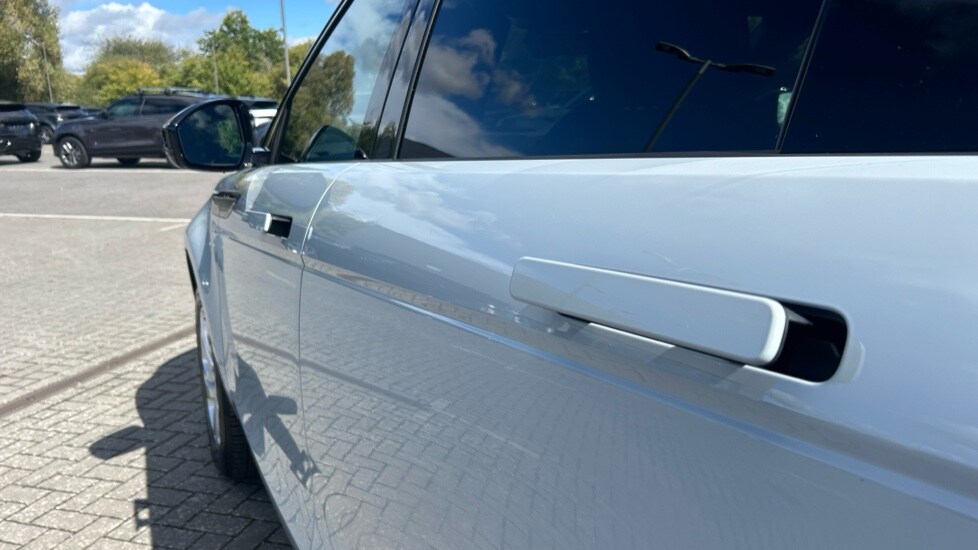 Used Land Rover Range Rover Evoque 2024 for sale - 76915080: Photo 43