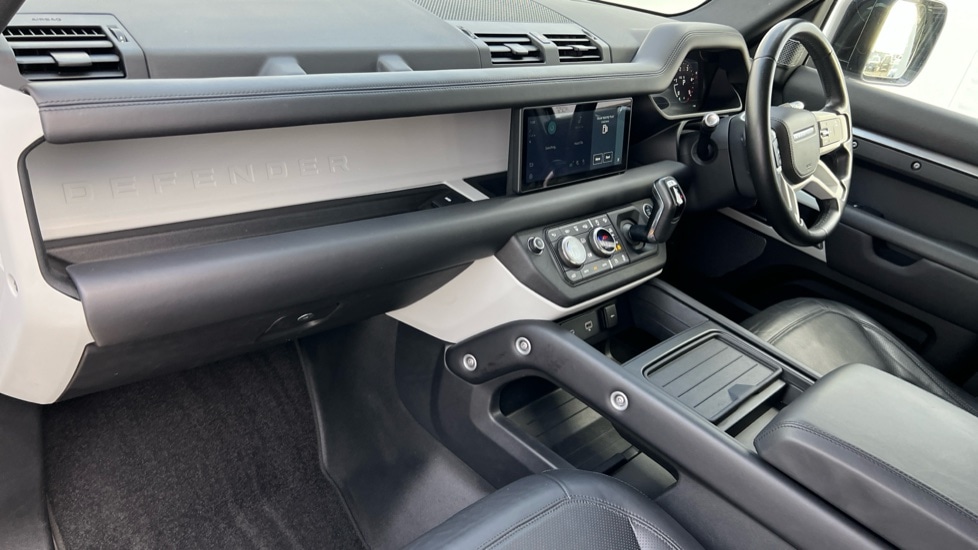 Used Land Rover Defender 2020 for sale - 76602912: Photo 10