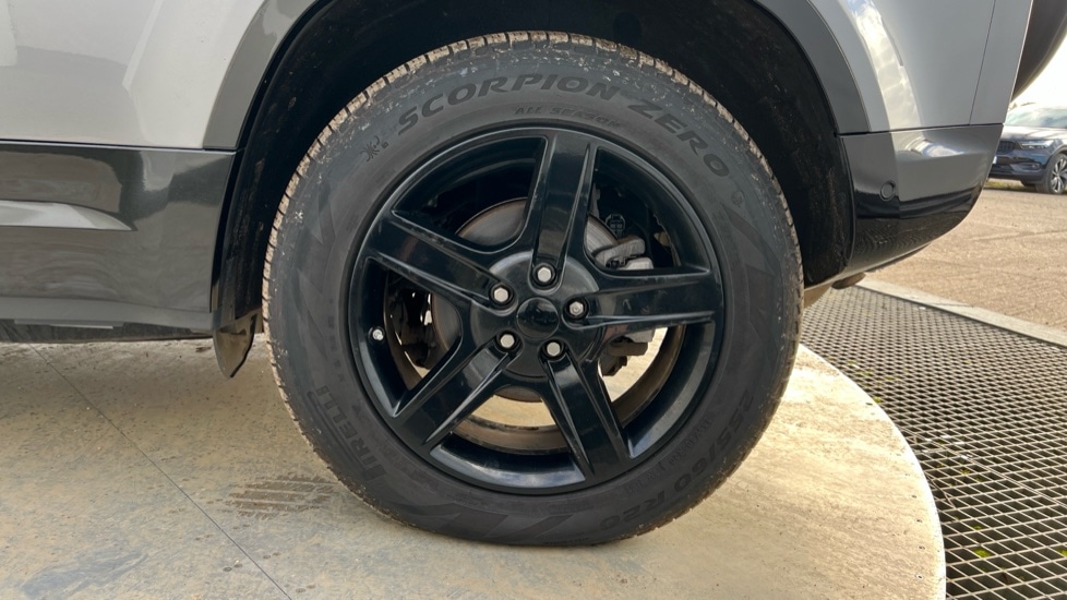 Used Land Rover Defender 2020 for sale - 76602912: Photo 18