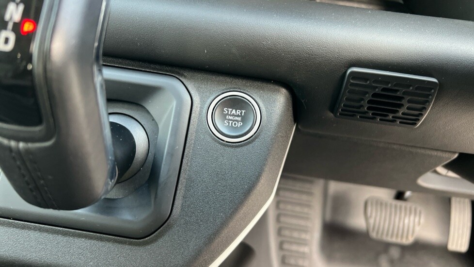 Used Land Rover Defender 2020 for sale - 76602912: Photo 39