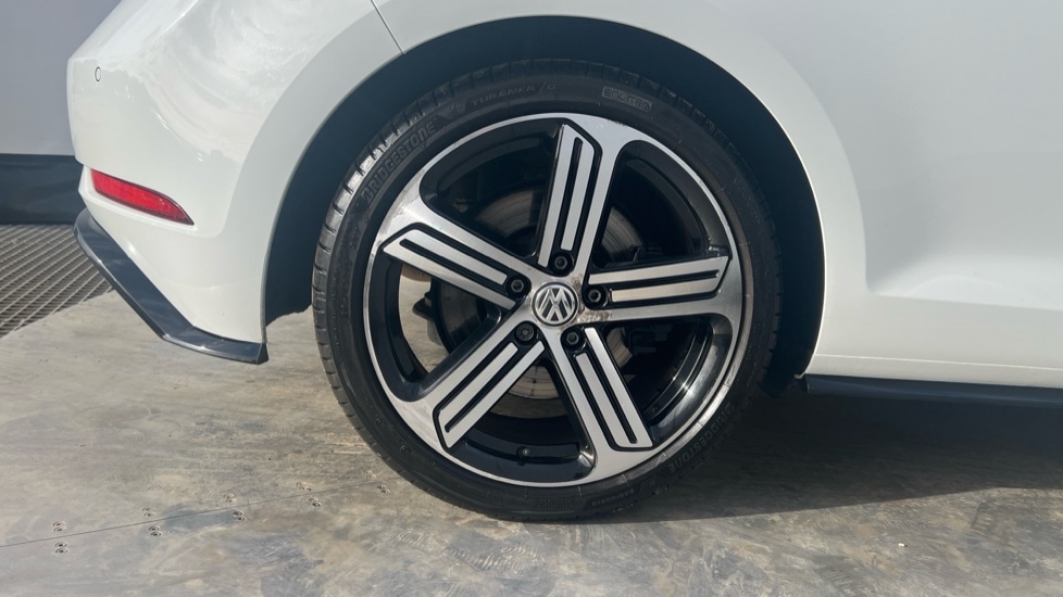 Used Volkswagen Golf 2019 for sale - 76393621: Photo 19