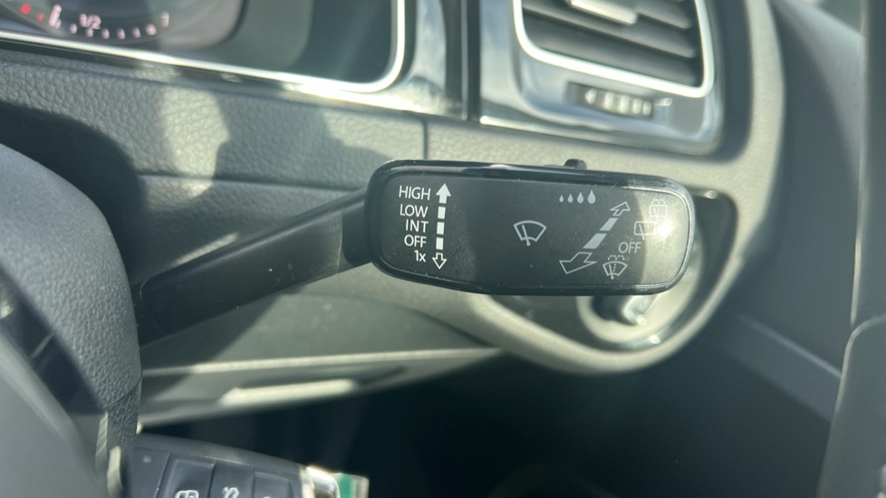 Used Volkswagen Golf 2019 for sale - 76393621: Photo 24