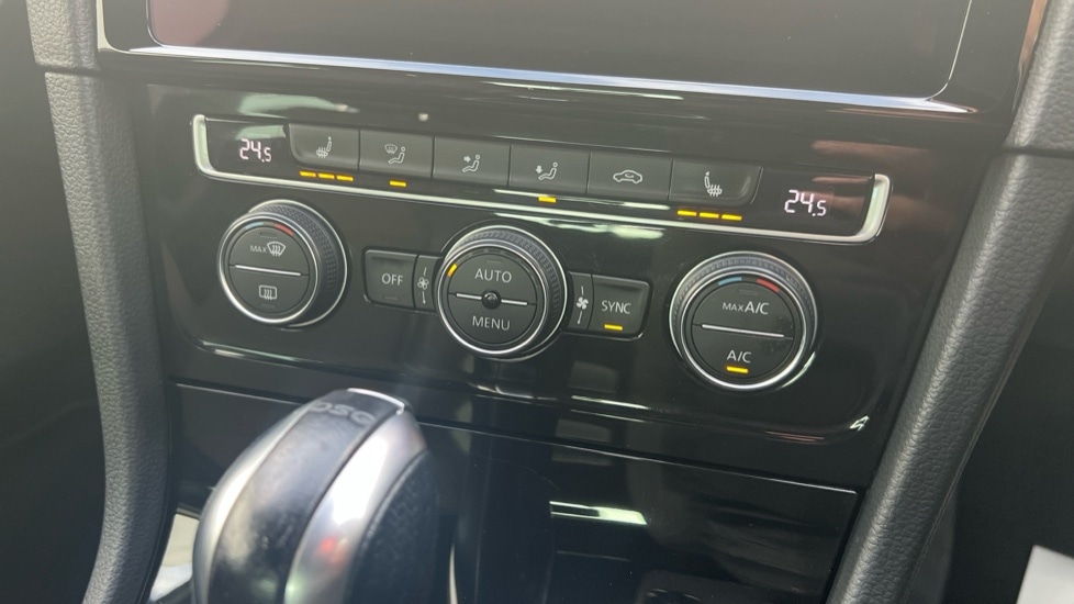 Used Volkswagen Golf 2019 for sale - 76393621: Photo 29