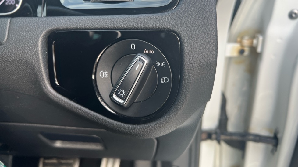 Used Volkswagen Golf 2019 for sale - 76393621: Photo 36