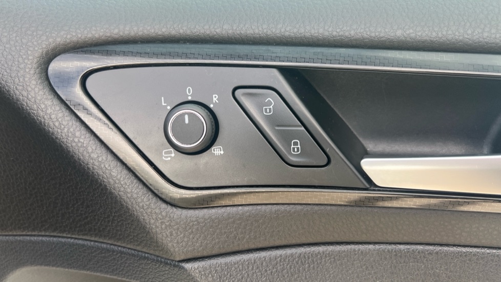 Used Volkswagen Golf 2019 for sale - 76393621: Photo 38