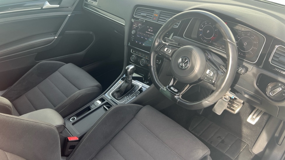 Used Volkswagen Golf 2019 for sale - 76393621: Photo 9