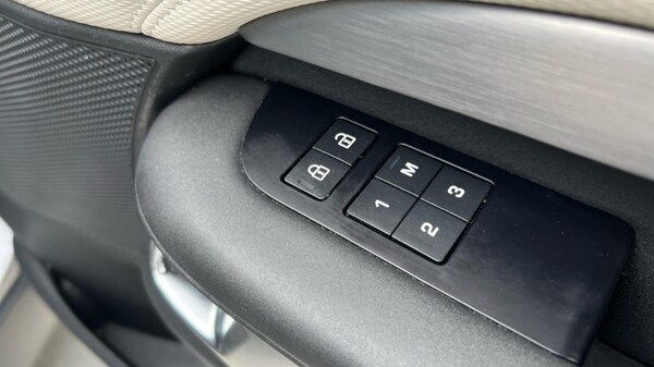 Used Land Rover Discovery 2021 for sale - 75641299: Photo 46