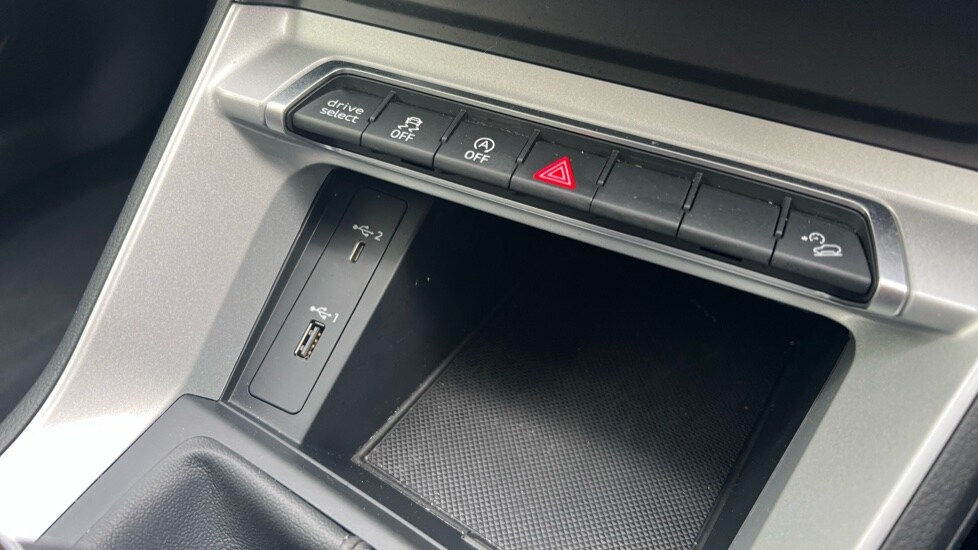 Used Audi Q3 2021 for sale - 76229275: Photo 43