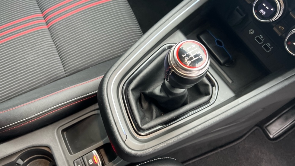 Used Renault Clio 2023 for sale - 76297347: Photo 29