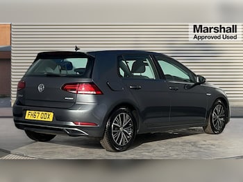 Used Volkswagen Golf 2018 for sale - 76384503: Photo