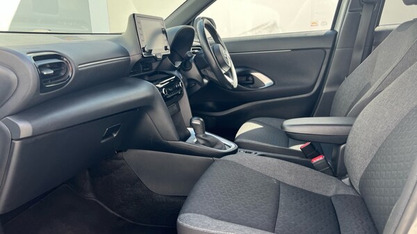 Used Toyota Yaris Cross 2023 for sale - 75522256: Photo 34