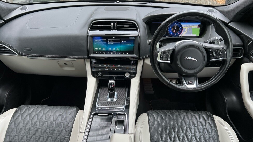 Used Jaguar F-Pace 2018 for sale - 76540083: Photo 11