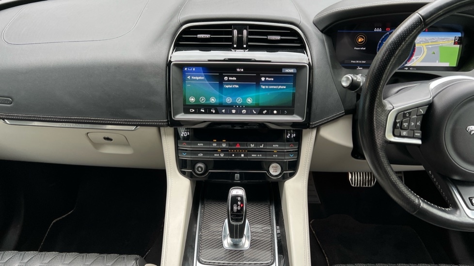 Used Jaguar F-Pace 2018 for sale - 76540083: Photo 12