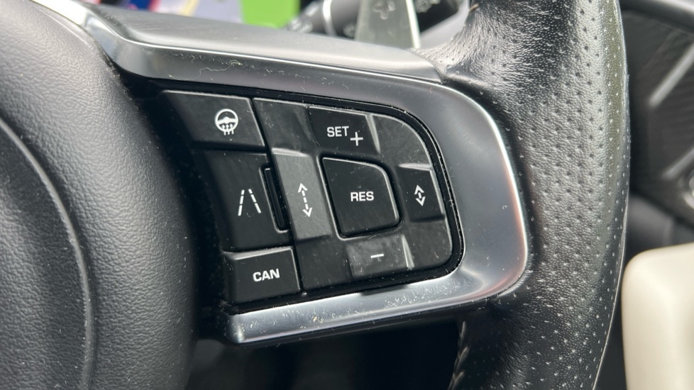 Used Jaguar F-Pace 2018 for sale - 76540083: Photo 22