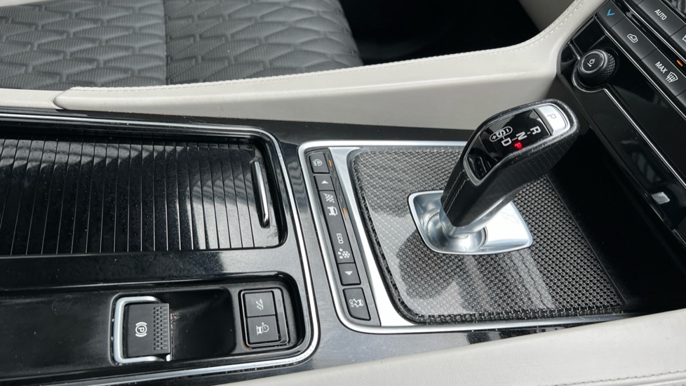 Used Jaguar F-Pace 2018 for sale - 76540083: Photo 28