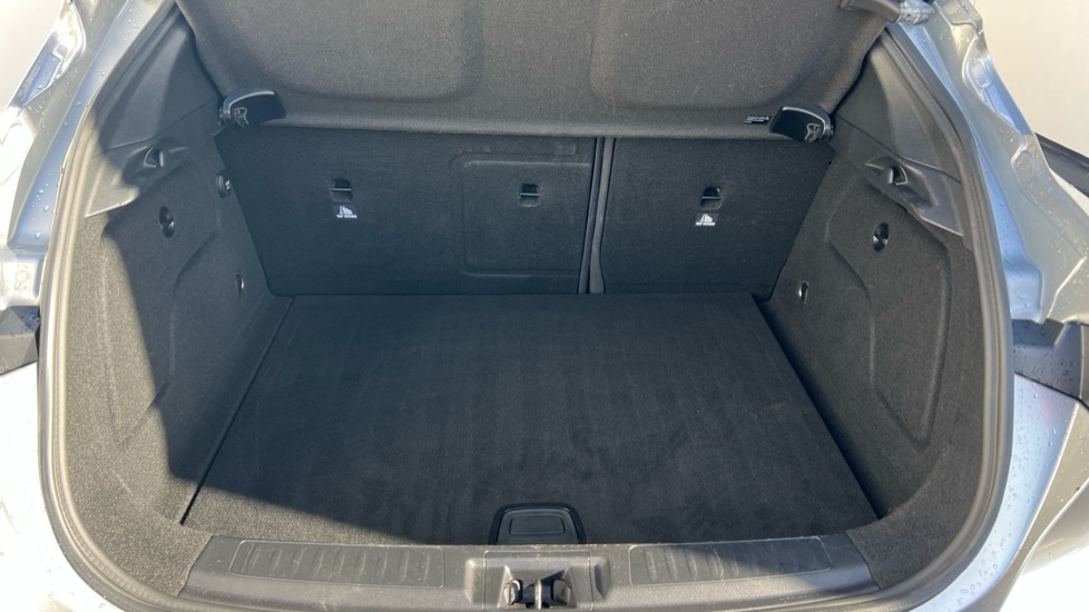 Used Infiniti Q30 2017 for sale - 76415091: Photo 15