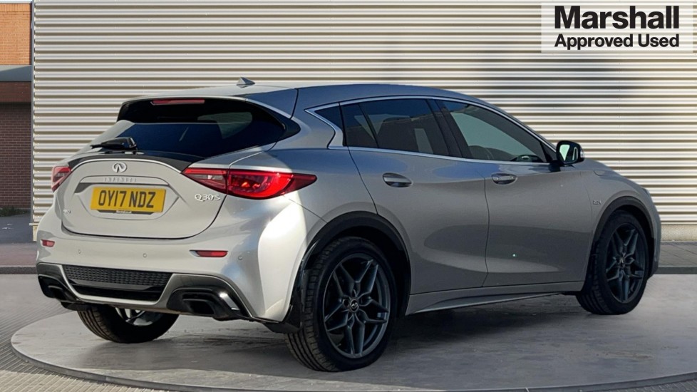 Used Infiniti Q30 2017 for sale - 76415091: Photo 3