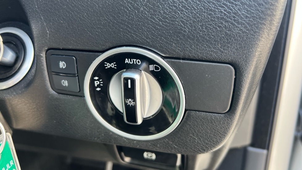 Used Infiniti Q30 2017 for sale - 76415091: Photo 35