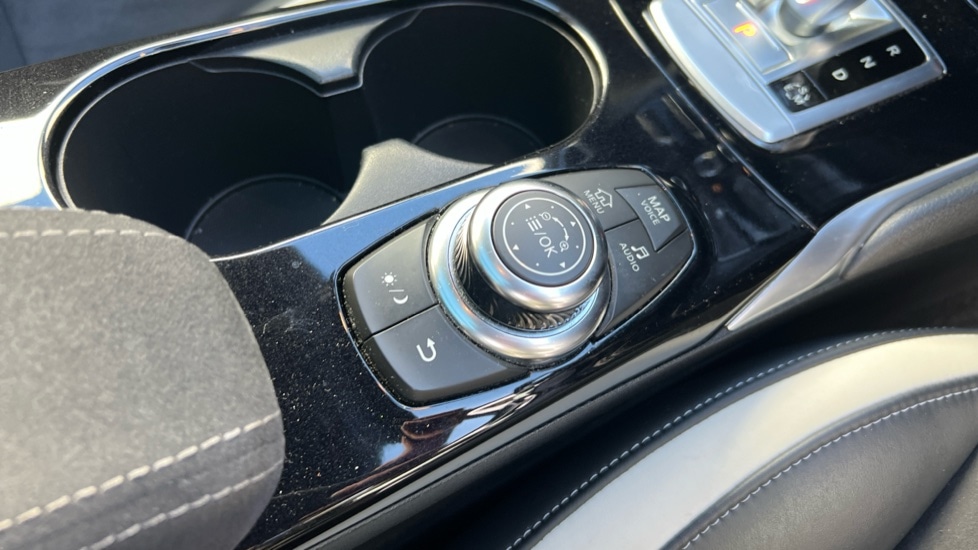 Used Infiniti Q30 2017 for sale - 76415091: Photo 37