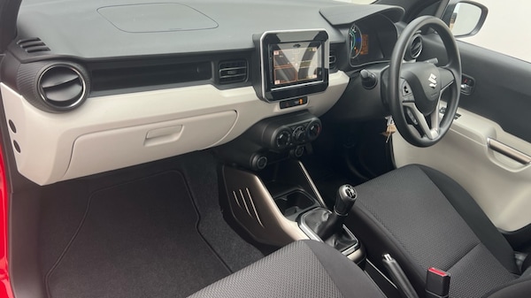 Used Suzuki Ignis 2018 for sale - 76302345: Photo 10