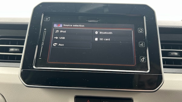 Used Suzuki Ignis 2018 for sale - 76302345: Photo 30