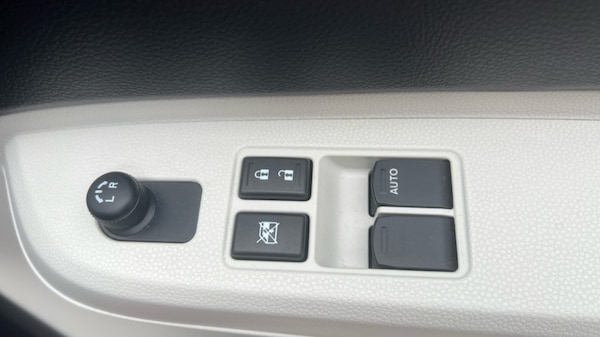 Used Suzuki Ignis 2018 for sale - 76302345: Photo 31
