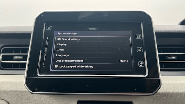 Used Suzuki Ignis 2018 for sale - 76302345: Photo 41