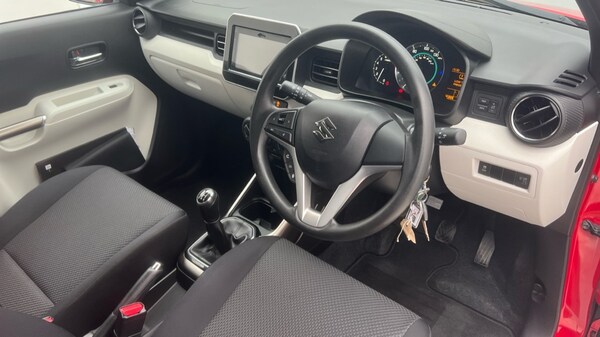 Used Suzuki Ignis 2018 for sale - 76302345: Photo 9