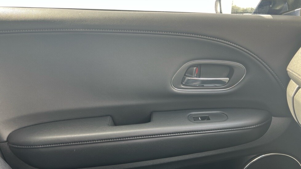 Used Honda HR-V 2019 for sale - 76788107: Photo 30