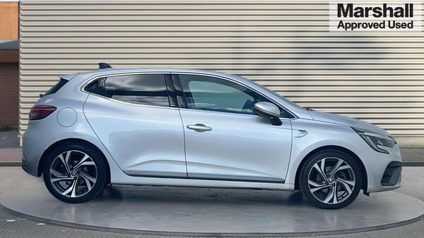 Used Renault Clio 2021 for sale - 76229453: Photo 2