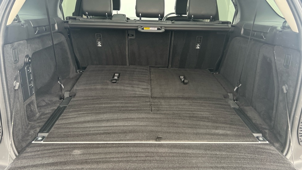 Used Land Rover Discovery 2019 for sale - 76544444: Photo 15