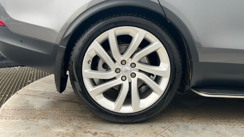 Used Land Rover Discovery 2019 for sale - 76544444: Photo 19