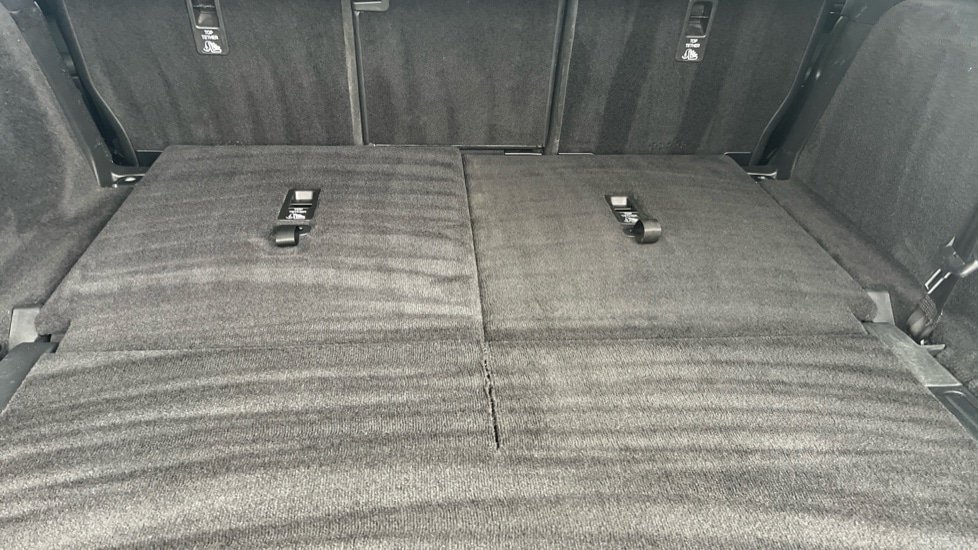 Used Land Rover Discovery 2019 for sale - 76544444: Photo 41