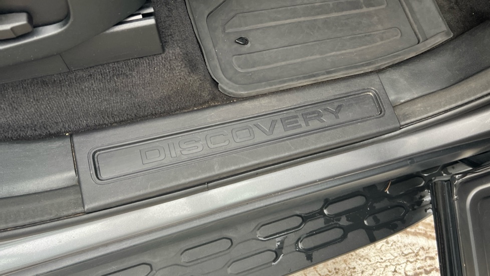 Used Land Rover Discovery 2019 for sale - 76544444: Photo 44