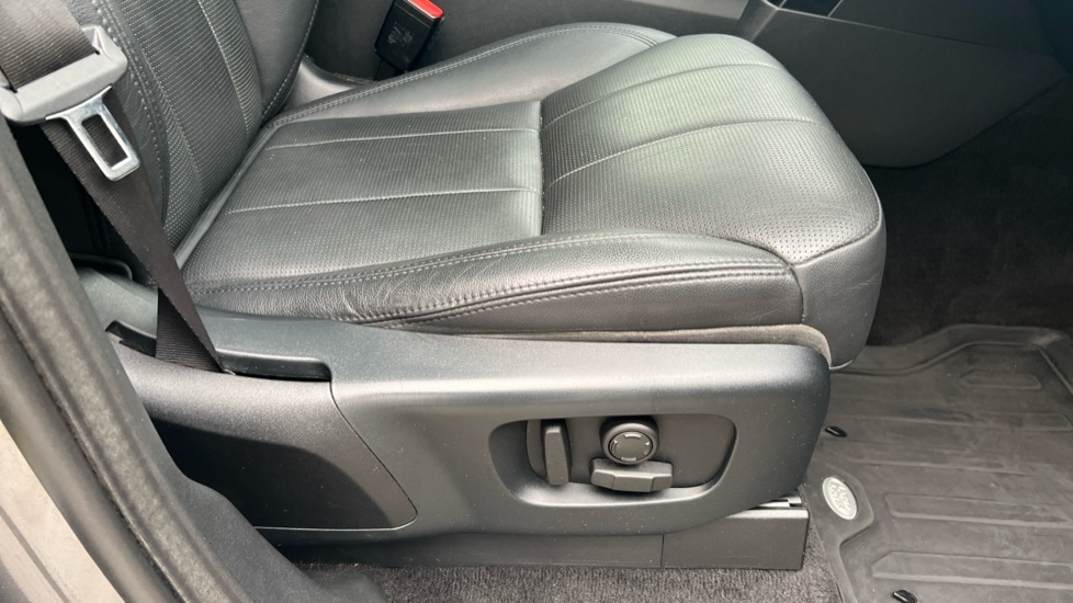 Used Land Rover Discovery 2019 for sale - 76544444: Photo 45