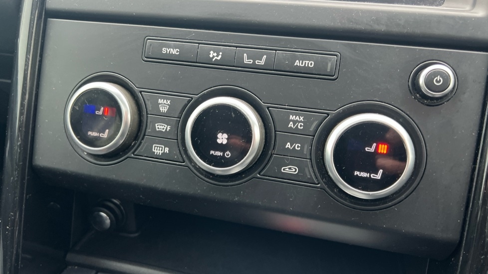 Used Land Rover Discovery 2019 for sale - 76544444: Photo 51