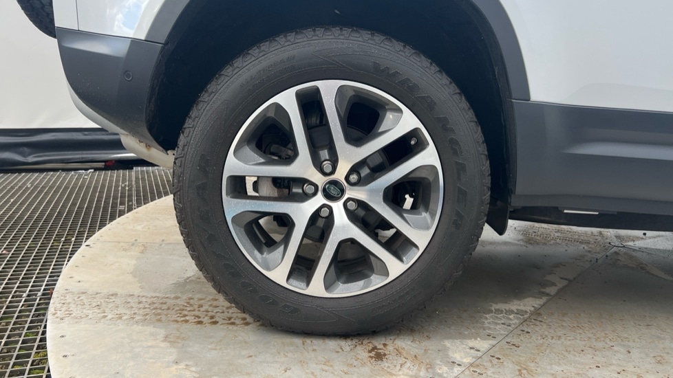 Used Land Rover Defender 2020 for sale - 76623399: Photo 19