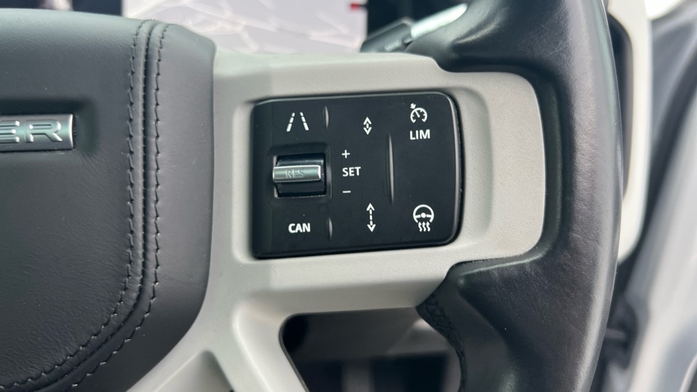 Used Land Rover Defender 2020 for sale - 76623399: Photo 22