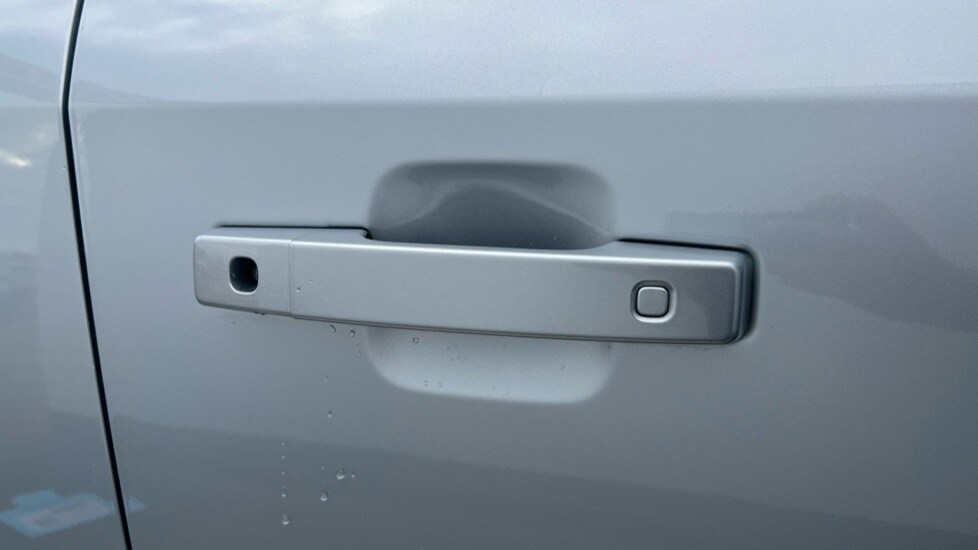 Used Land Rover Defender 2020 for sale - 76623399: Photo 37